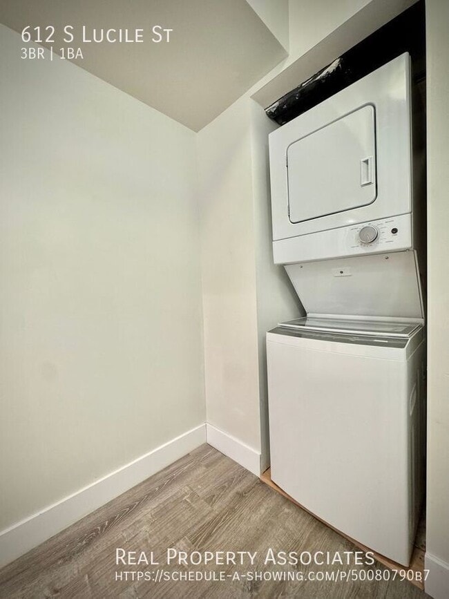 Building Photo - 612 S Lucile St