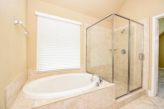 Building Photo - 10310 Rouken Glen Ct.