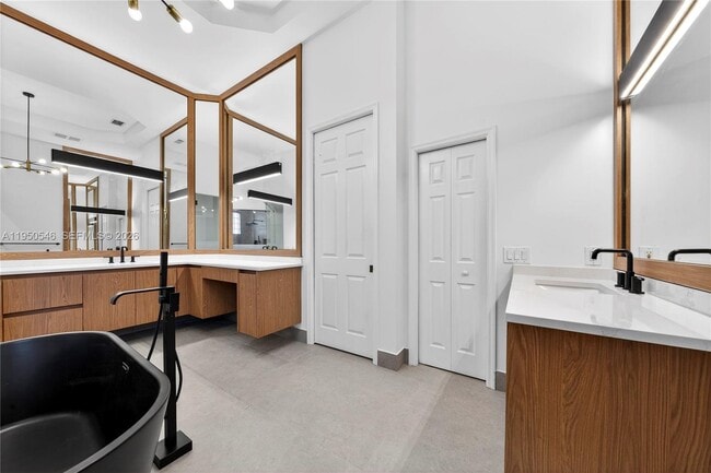 Building Photo - 2496 Eagle Run Dr