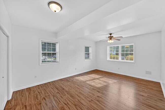 Building Photo - 22628 Rue Woods Dr