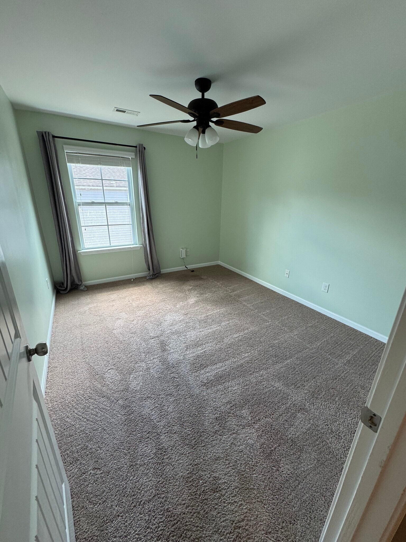 Building Photo - 440 Colony Lakes Dr
