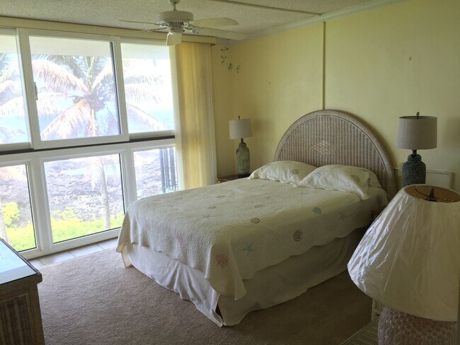 Building Photo - Fully furnished