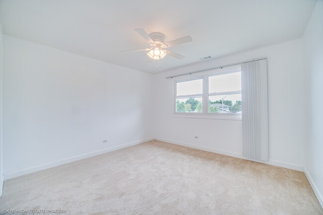 Building Photo - 17739 Peacock Ln