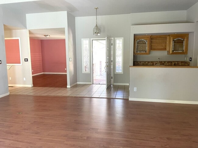 Building Photo - 3 bedroom, 2 bath home in Lake Wildwood, P...