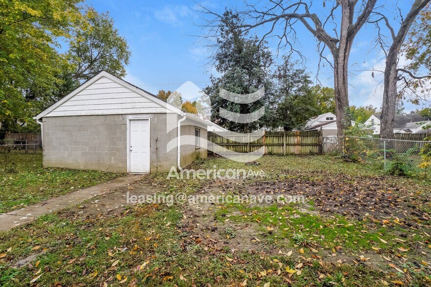 Building Photo - 1018 Sale Ave