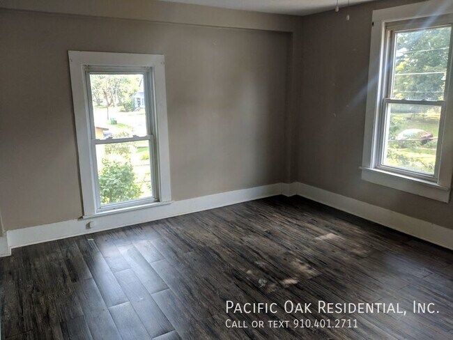 Building Photo - BELOW MARKET RENT!