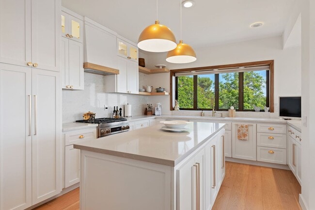 Building Photo - World-Class Ocean views abound with this American Riviera Gem!