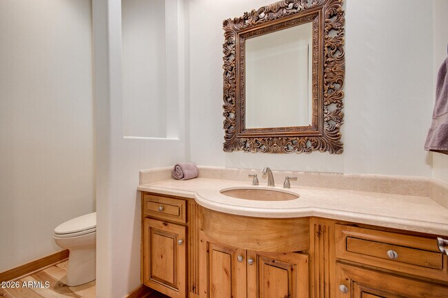 Building Photo - 6526 E Exeter Blvd