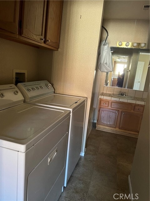 Building Photo - 11687 Maple St