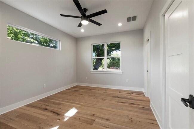 Building Photo - 1107 Stobaugh St