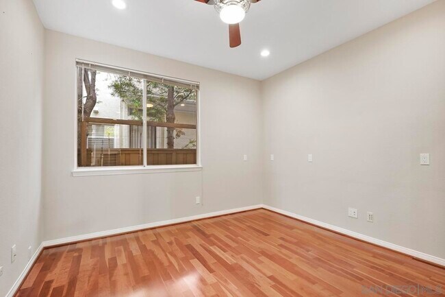 Building Photo - 4745 Finchley Terrace