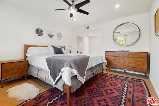 Building Photo - 6476 Cavalleri Rd