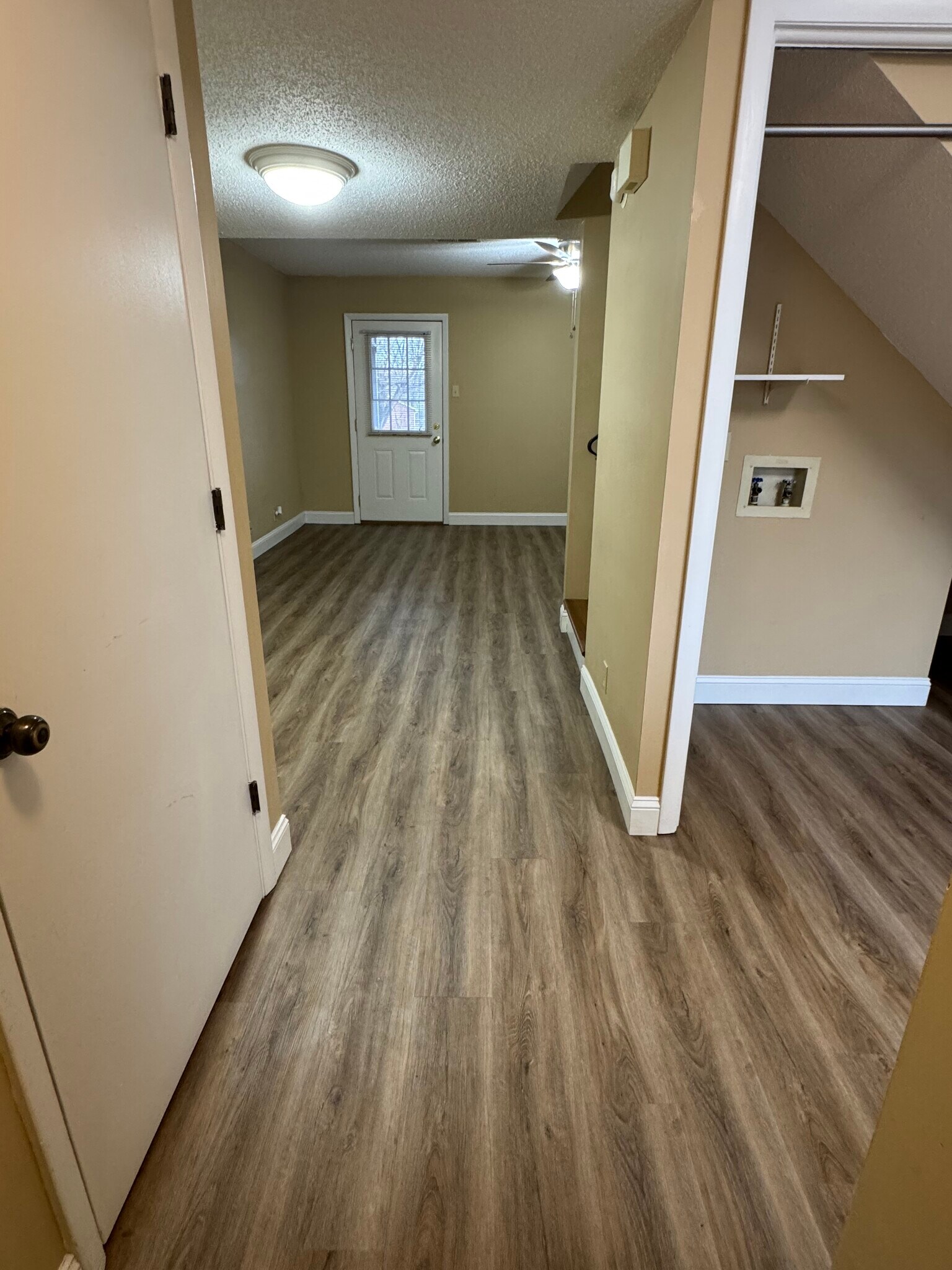 Building Photo - 9109 Parktop Ln