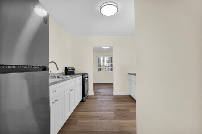 Building Photo - 130 NW 48th St