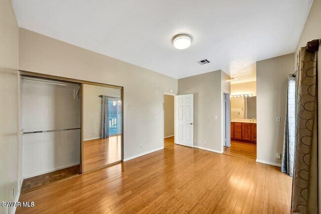 Building Photo - 2611 Redington St