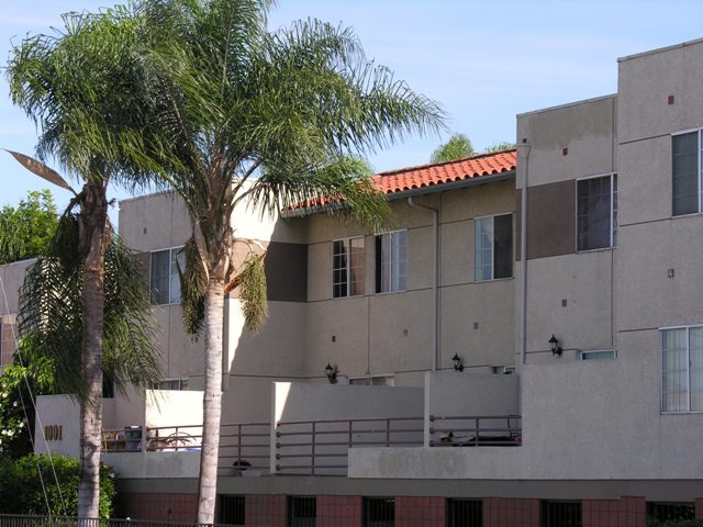 Building Photo - Emerald Terrace Apartments 2