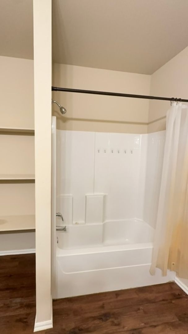 Building Photo - Spacious 4 Bedroom 2.5 Bathroom Home in Piedmont Schools