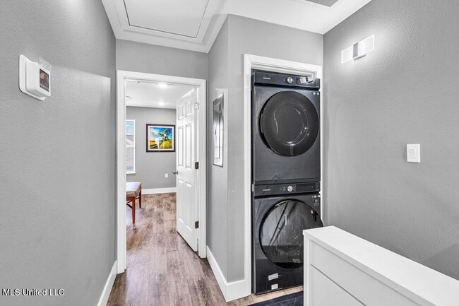 Building Photo - 103 E Orchard Loop