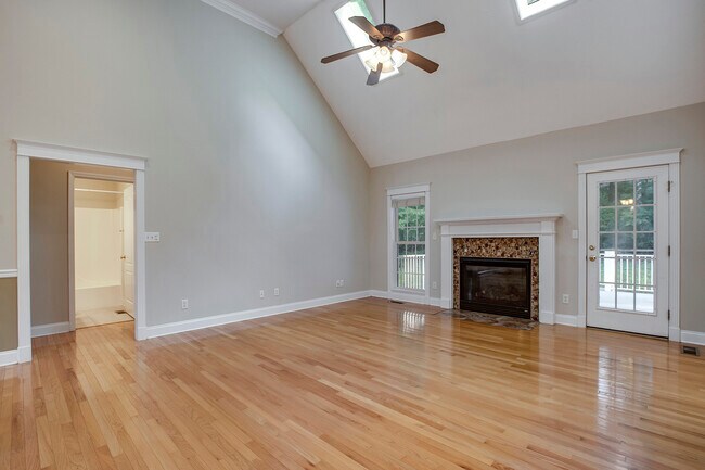 Building Photo - 115 Oligi Ln