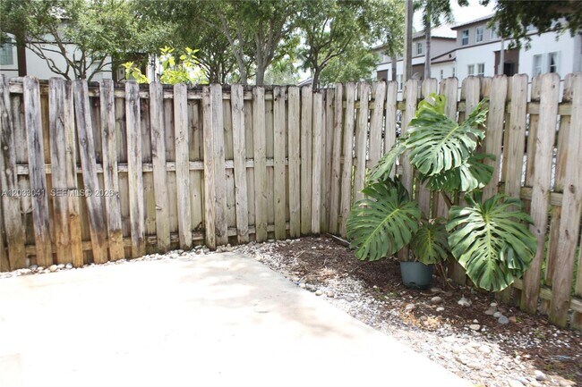 Building Photo - 4284 SW 157th Ave