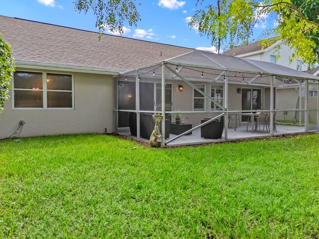 Building Photo - 13008 Meadowbreeze Dr