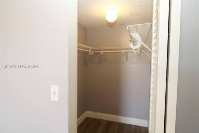 Building Photo - 13499 Biscayne Blvd