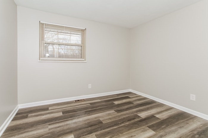 Building Photo - 208 Silverstone Dr