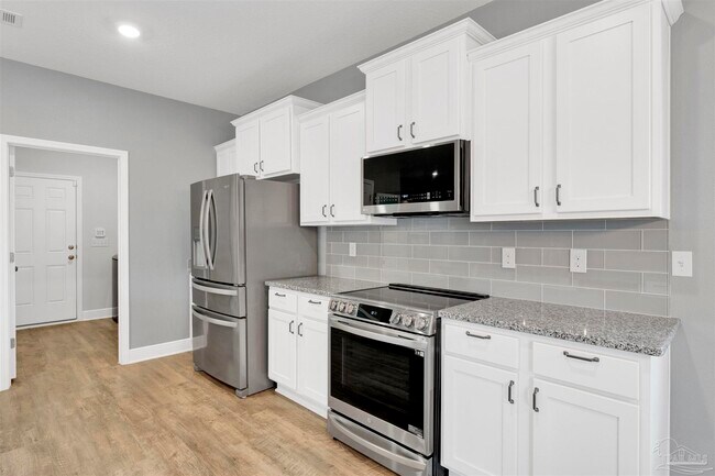 Building Photo - 7907 Majestic Cypress Dr