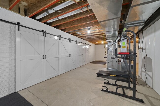 Building Photo - 6412 Dicesare Lp