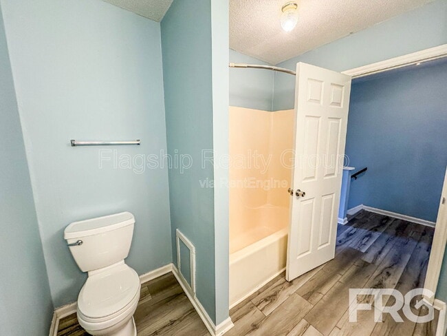 Building Photo - 102 David Dr