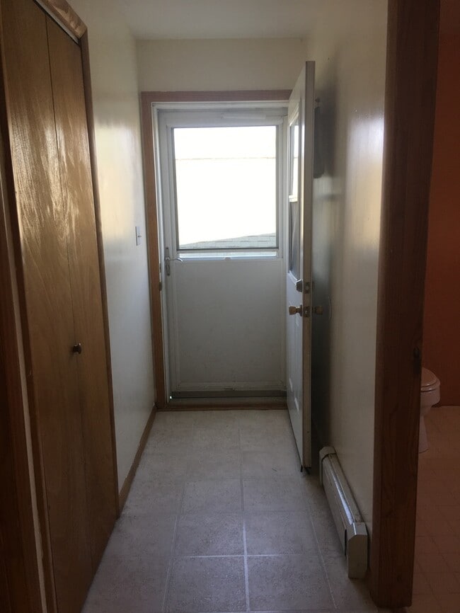 Building Photo - Beautiful secluded 4 bedroom 2.5 bath home with 2 stall detached garage and descent sized yard