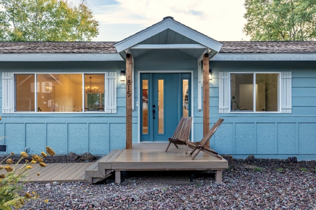 Building Photo - 815 Waverly Pl