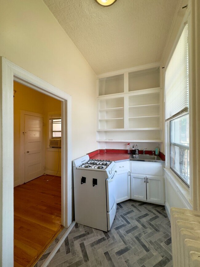 Building Photo - 2811 N Calvert St