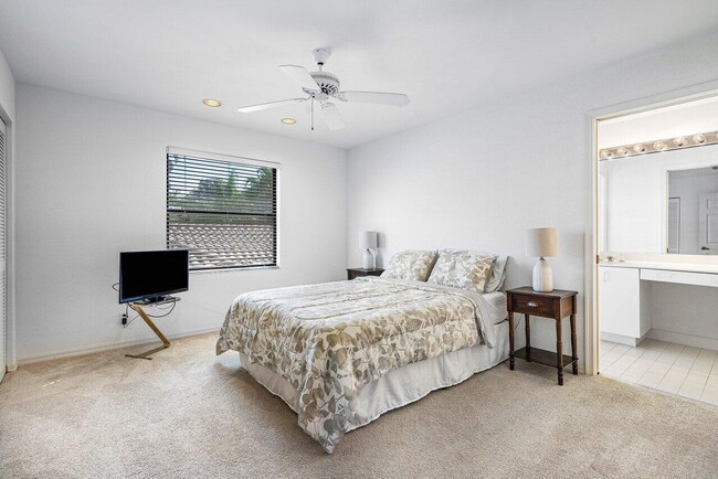 Building Photo - 17099 Ryton Ln