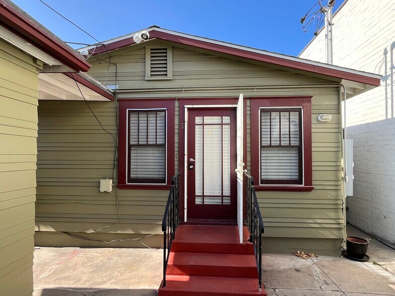 Primary Photo - 3945 4th Ave