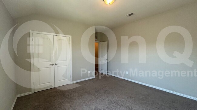 Building Photo - 2221 Candler Club Way