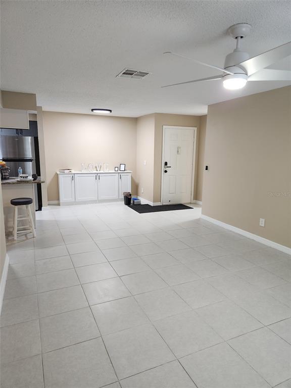 Building Photo - 211 Thorntree Pl