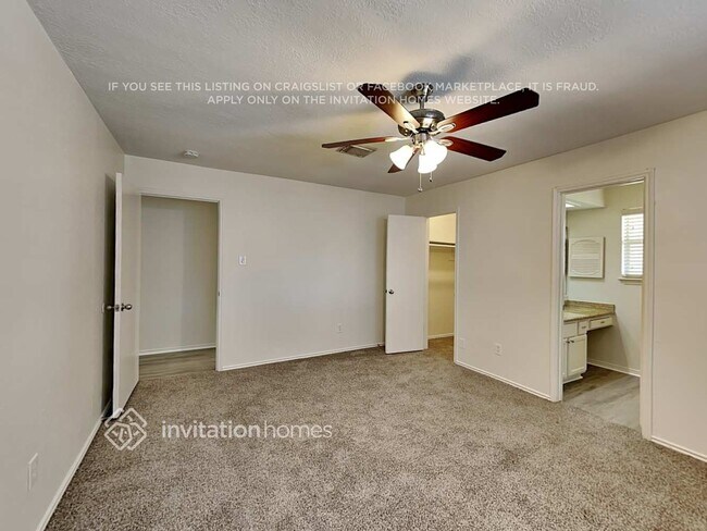 Building Photo - 4034 Broken Elm Dr