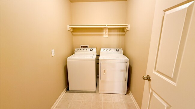 Building Photo - 5127 Prosperity Cir