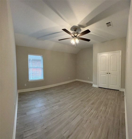Building Photo - 906 Hardaway Ln