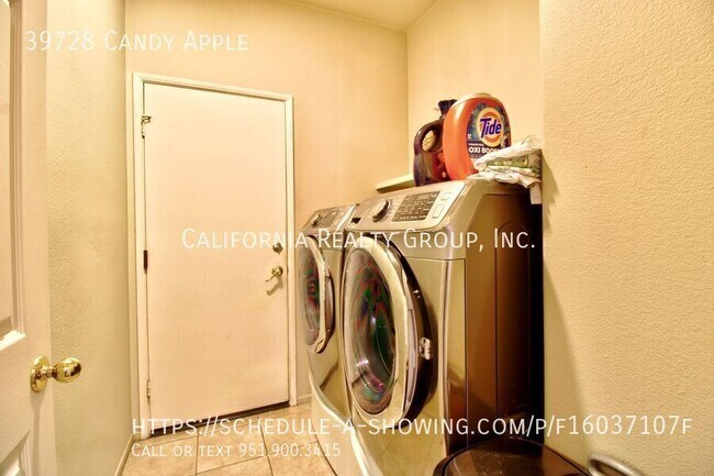 Building Photo - 39728 Candy Apple Way