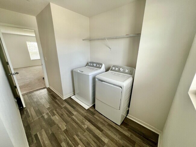 Building Photo - Spacious 4-Bedroom Home with Primary Suite...