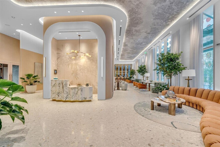 Building Photo - 77 SE 5th St