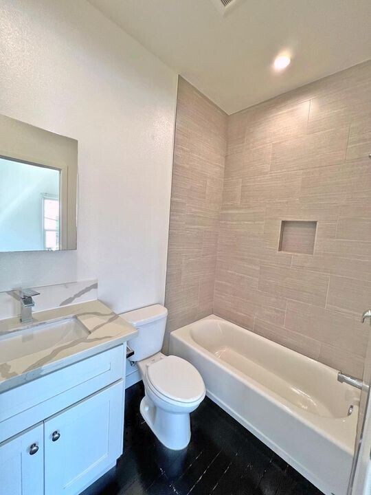 Building Photo - 2801 San Marino St