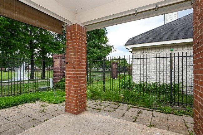 Building Photo - 19002 Dural Dr