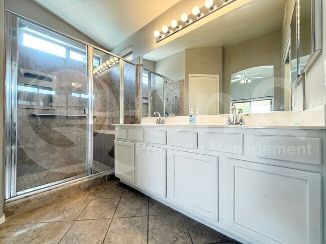 Building Photo - 13373 W Boca Raton Rd