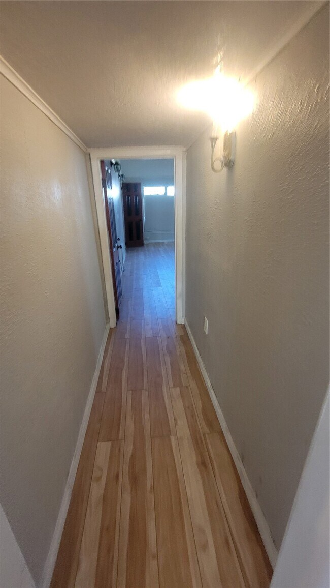 Building Photo - 2960 Call St