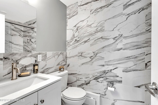 Building Photo - 1706 Park Ave