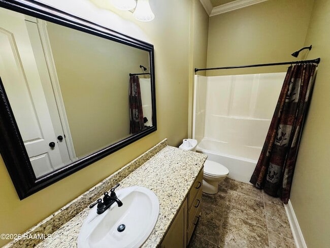 Building Photo - 106 Shadow Springs Dr