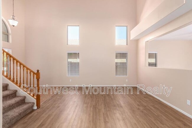 Building Photo - 41261 W Laramie Rd